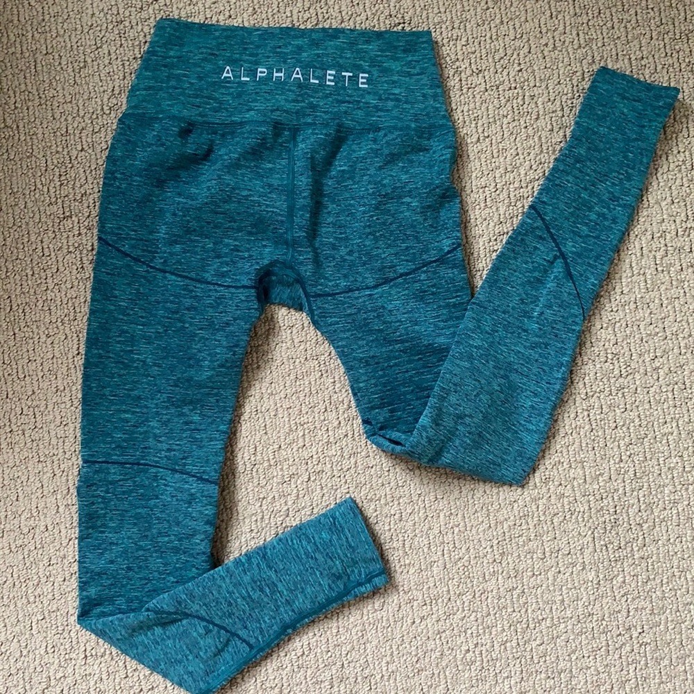 Alphalete Revival Legging